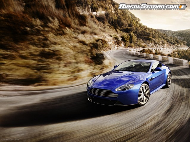 Aston Martin V8 Vantage S 2011 Picture #4 Aston Martin V8 Vantage S 2011 Picture #4